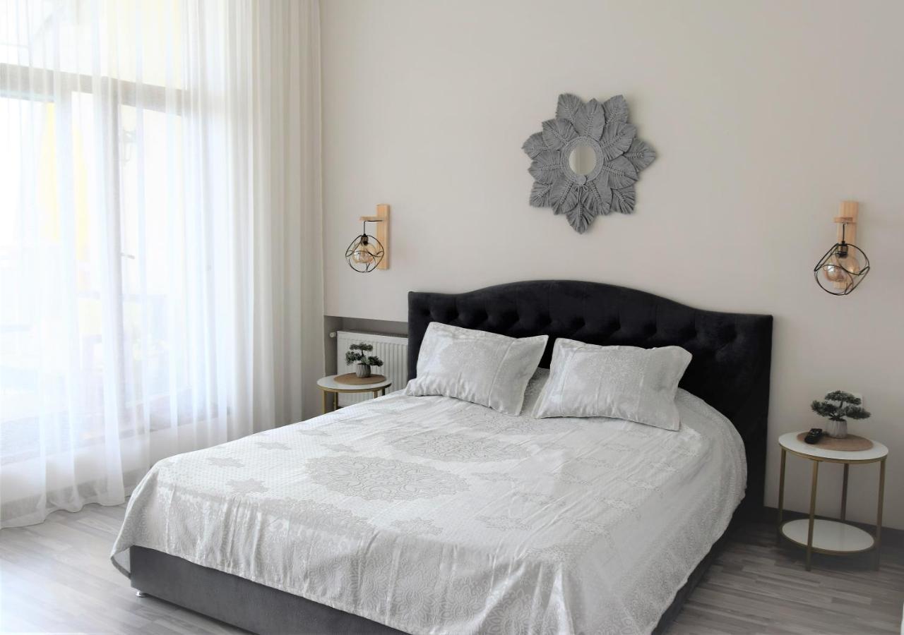Apartment In Arcadia Palace With Sea View! Одеса Екстериор снимка