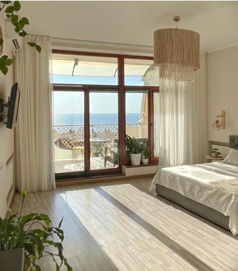 Apartment In Arcadia Palace With Sea View! Одеса Екстериор снимка
